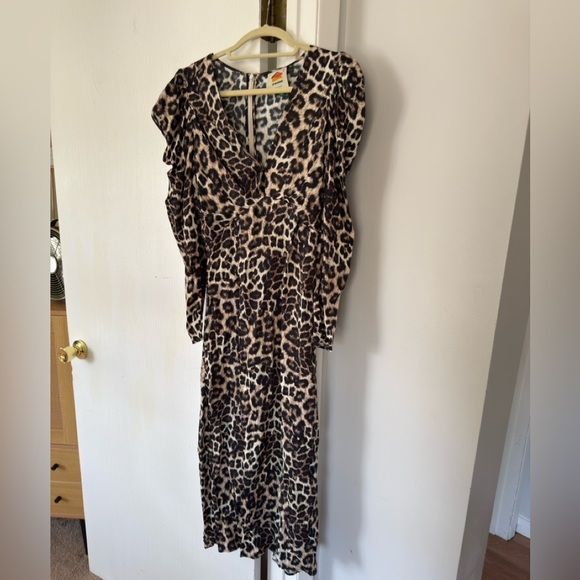 Farm Rio Leopard Midi Dress - Picture 9 of 9